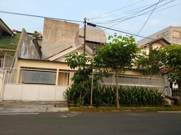 Dijual Rumah Siap Huni Lokasi Strategis Akses Mudah ke Fasilitas Publik