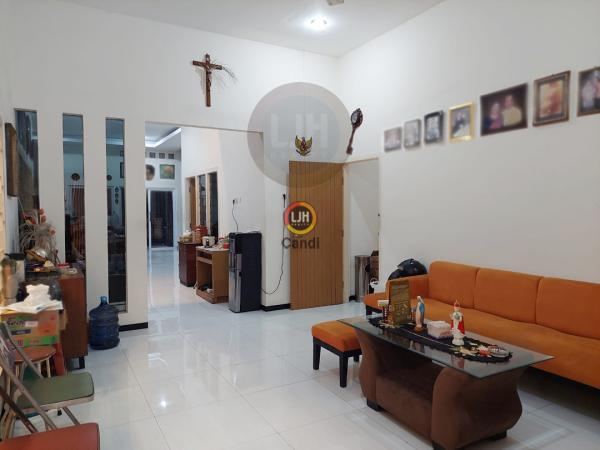 Rumah di Seroja Semarang
