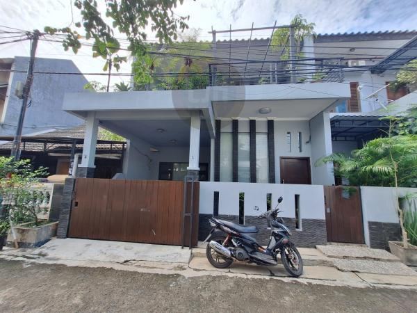 Dijual Rumah 2 Lantai di Pekayon Bekasi 