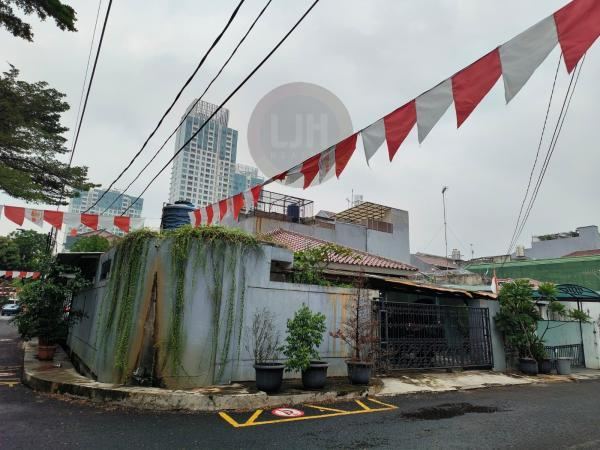 Dijual Rumah Posisi Hook di Janur Hijau Kelapa Gading Jakarta Utara