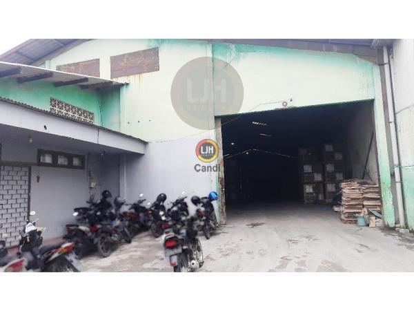 Gudang di LIK Kaligawe Semarang