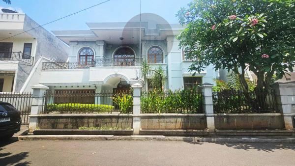 Dijual Rumah Mewah Taman Kedoya Baru Jakarta Barat – 512 m² Tanah, SHM, Lokasi Strategis