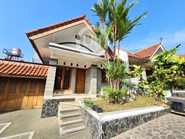 Rumah Cantik Siap Huni Cipageran, Cimahi.