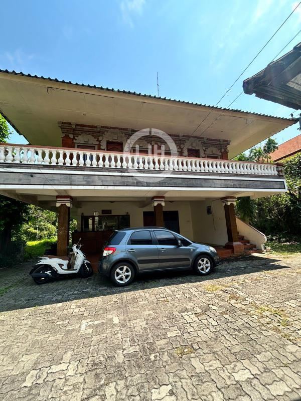 Ex Hotel at Kuta, Good Access, In Tourist Area, Close to Kuta Beach and Beachwalk Shopping Center
