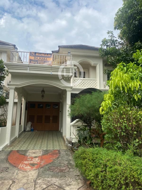 Rumah Klasik Cantik Harga Nego di Kota Wisata Cibubur