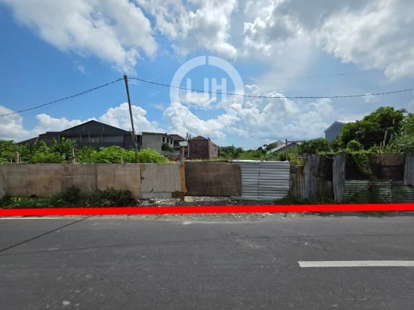 12,5 Are Land In Kuta, 280 Meters to Sunset Road, McDonald's and Burger King