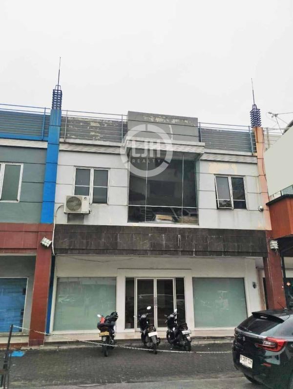 Sewa Gudang Strategis di Kawasan Niaga Terpadu Batu Ceper Tangerang – 9x30m, Lokasi Premium