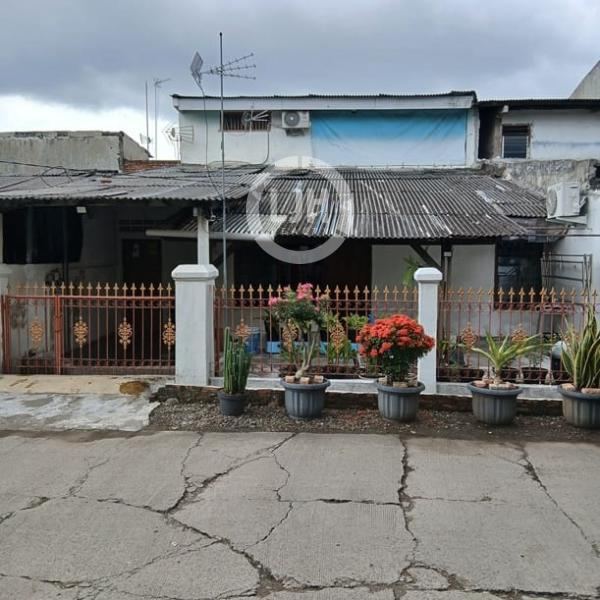 Rumah Siap Huni dan Nyaman di Perumnas 2  (C0918)