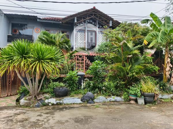 Jual Rumah mewah di harapan indah regency bekasi dekat kota jakarta(C0936)