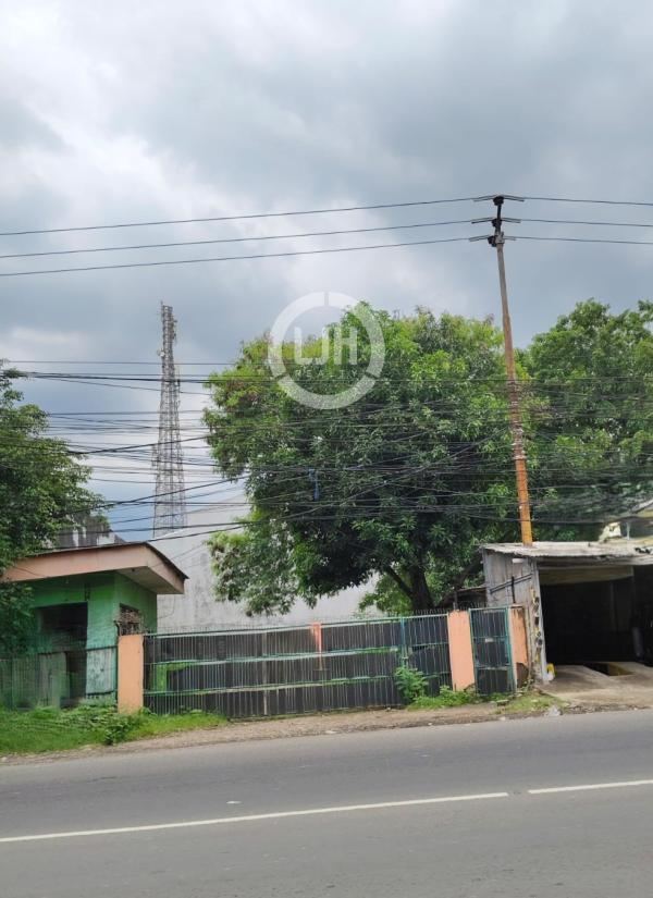 Tanah Luas di Jalan Raya Narogong.