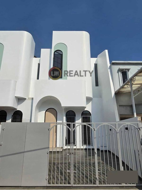 Rumah Modern Unit Baru di Citra Garden 2, Kalideres – 130m, Konsep Santorini!