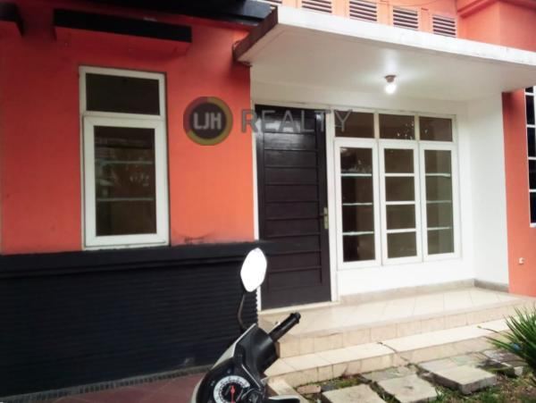 Rumah Mungil 1 Lantai Siap Huni Di Cibubur Country - Bogor