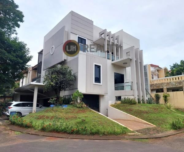 Rumah Hook Full Furnished Dalam Cluster Di Legenda Wisata - Cibubur