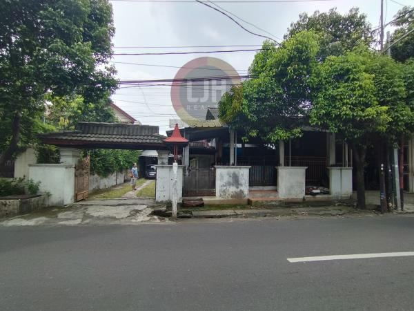 Dijual Rumah Luas di Kramat Jati Jakarta Timur 