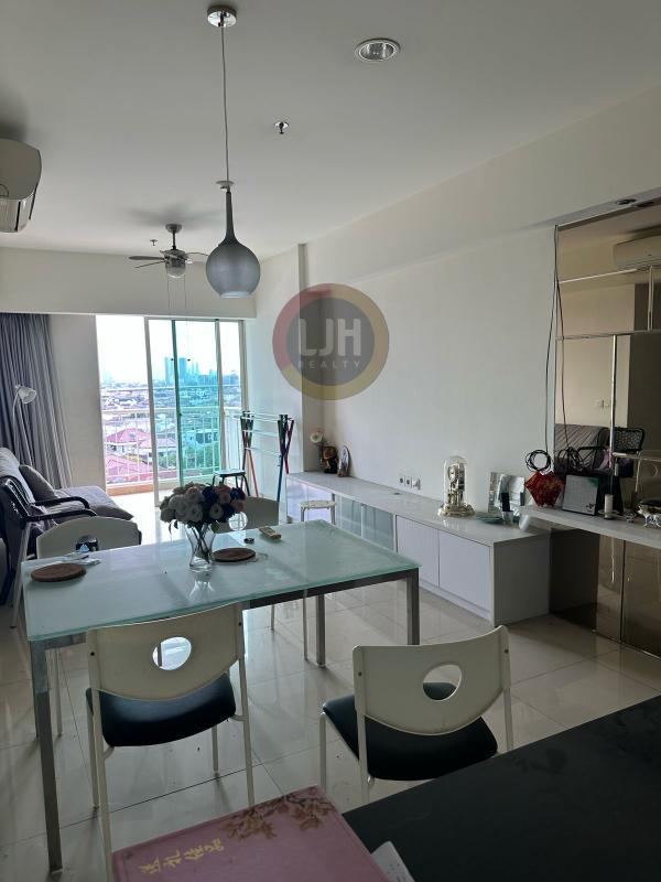 Apartemen Sherwood Residence Tower Regent Kelapa Gading Jakarta Utara