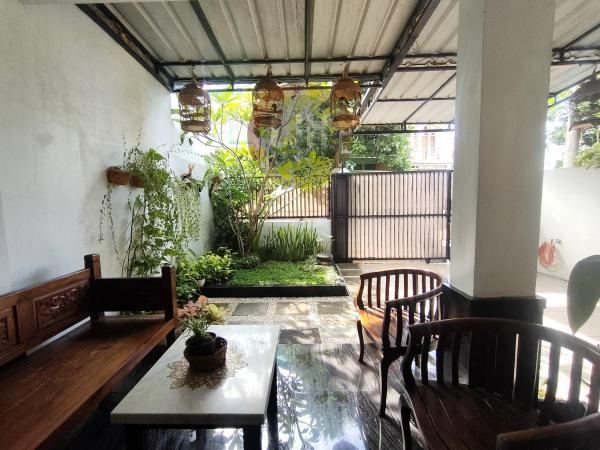 Rumah Siap Huni Di Kavling Pesona Asri, Cipayung - Jakarta Timur