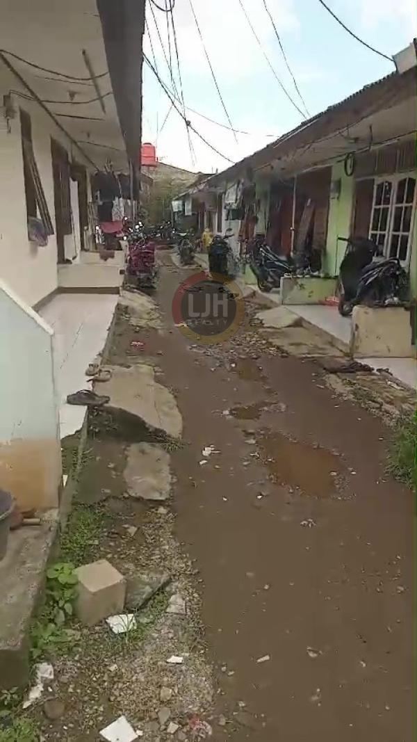 Tanah + Kontrakan 20 Pintu Di Cipayung - Jakarta Timur