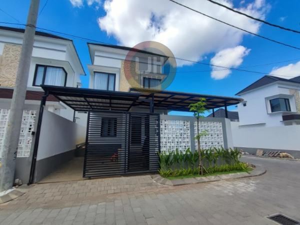 3 bedrooms house for rent at Benoa, Kuta Selatan, strategic location, only 3 km to Politeknik Pariwisata Bali
