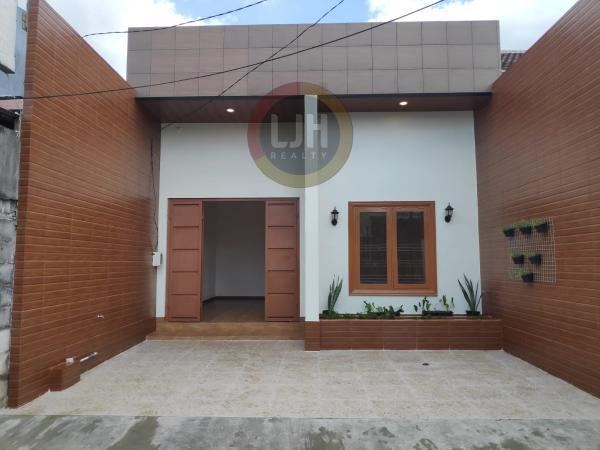 Dijual Rumah Modern Dan Bagus Siap Huni Di Pondok Ungu Permai Sektor V (C0331)