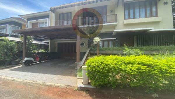 Rumah Hook Grandwisata 5 Kamar Tidur Fasilitas Swimming Pool, Private Clubhouse , Lapangan Olahraga Dan Masjid Dalam Cluster, 500m Dari Mall Living Word Grand Wisata Bekasi