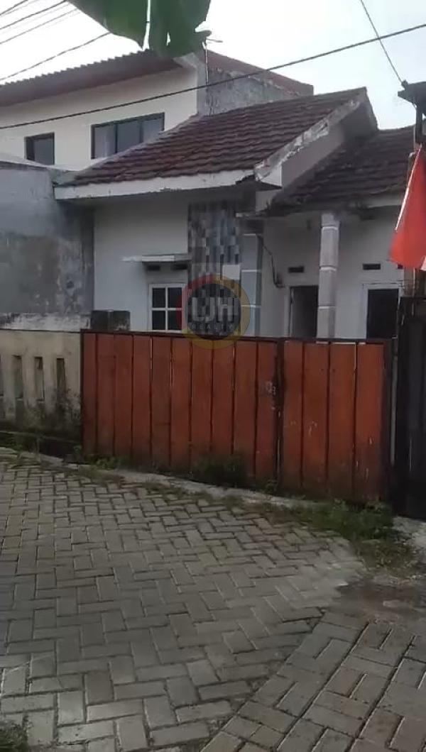 Rumah minimalis dekat Mall Ciputra Cikupa. 