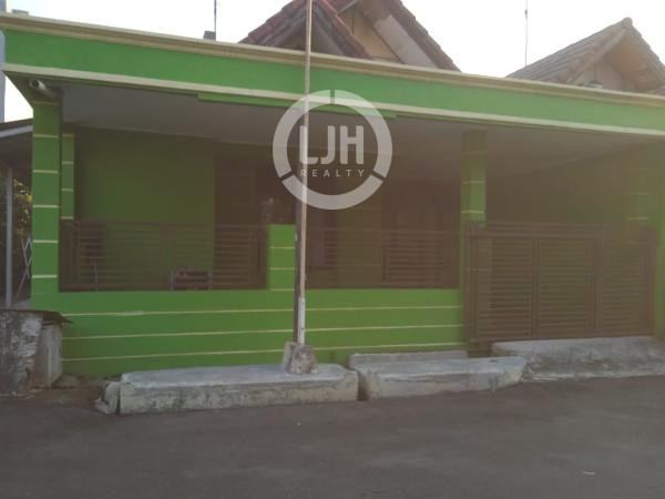 Dijual Rumah Bagus dan modern siap huni di taman harapan baru (C0336)