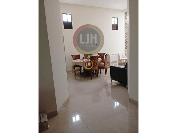 Rumah di Kanfer Raya Banyumanik Semarang
