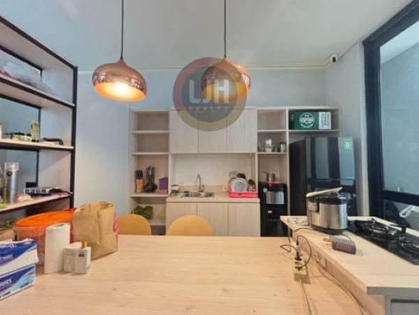 Rumah Grand Wisata 2 Lantai Full Furnished, 100m Dari Mall Living World Grand Wisata Bekasi