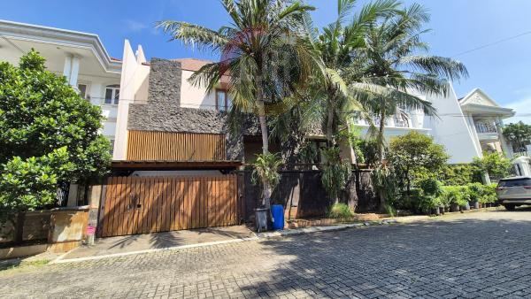 Rumah Mewah Asri di Vila Permata Gading Kelapa Gading Jakarta Utara 