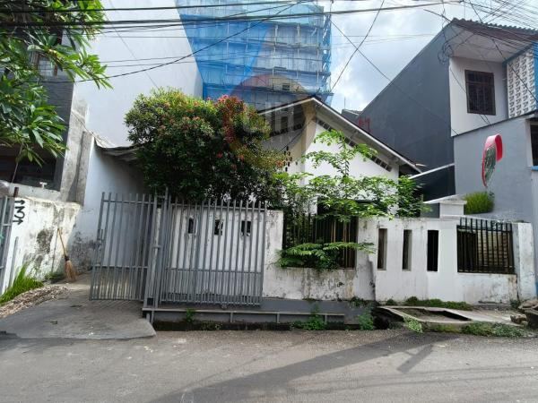 Jual rumah lama hitung Tanah. Tomang Jakarta barat 