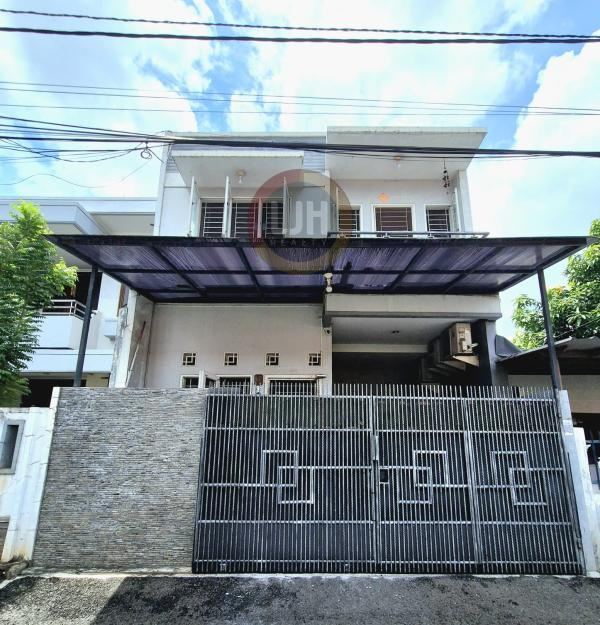 Jual Rumah minimalis lokasi strategis, di Tomang 