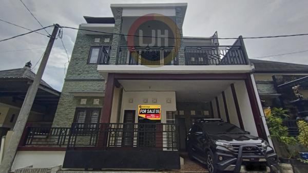 3 bedrooms house for sale at Jimbaran, strategic location, well maintained, close to Udayana University