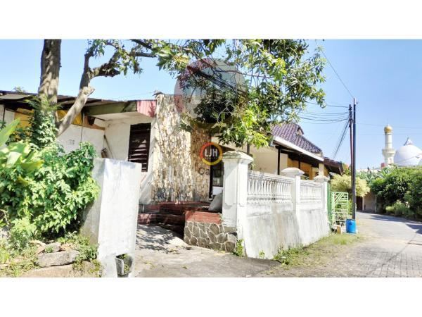 Rumah di Wahyu Asri Selatan Ngaliyan Semarang