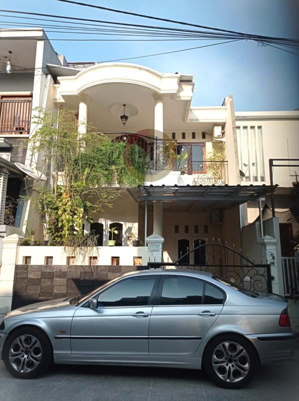 Dijual Rumah 2 Lantai di Kembangan Jakarta barat - Lokasi Strategis 
