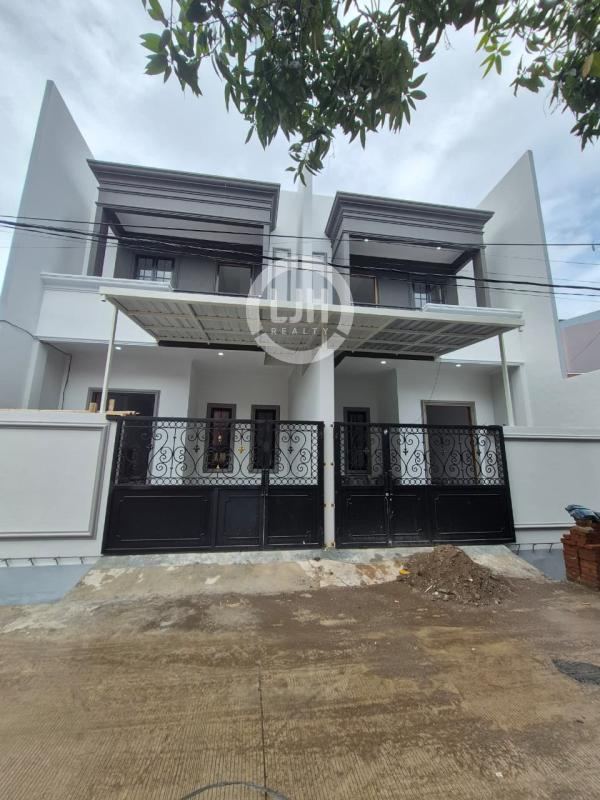 Dijual Rumah 2 Lantai dekat Poros Pettarani