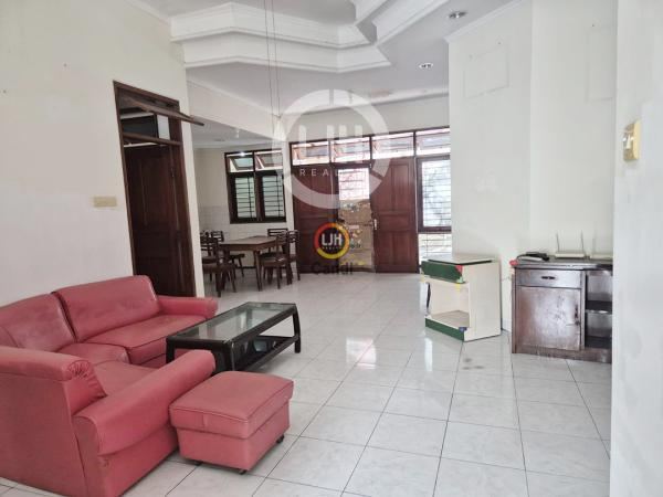 Rumah di Puri Anjasmoro Semarang