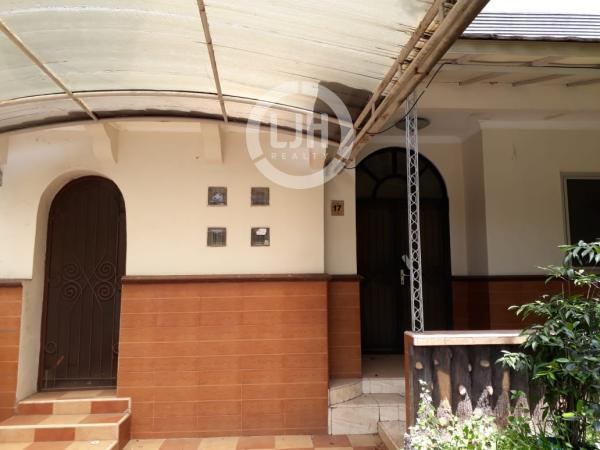 Dijual Rumah 3+1 Kamar Tidur Cluster Meadow Green Lippo Cikarang