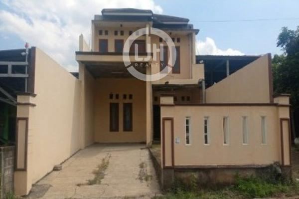 Rumah siap huni di Gang Dawung