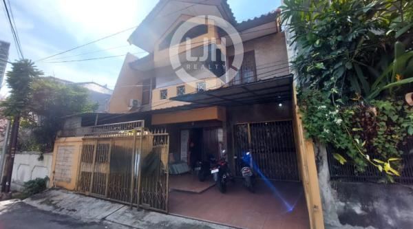 Jual Rumah Strategis Kota Bambu Utara