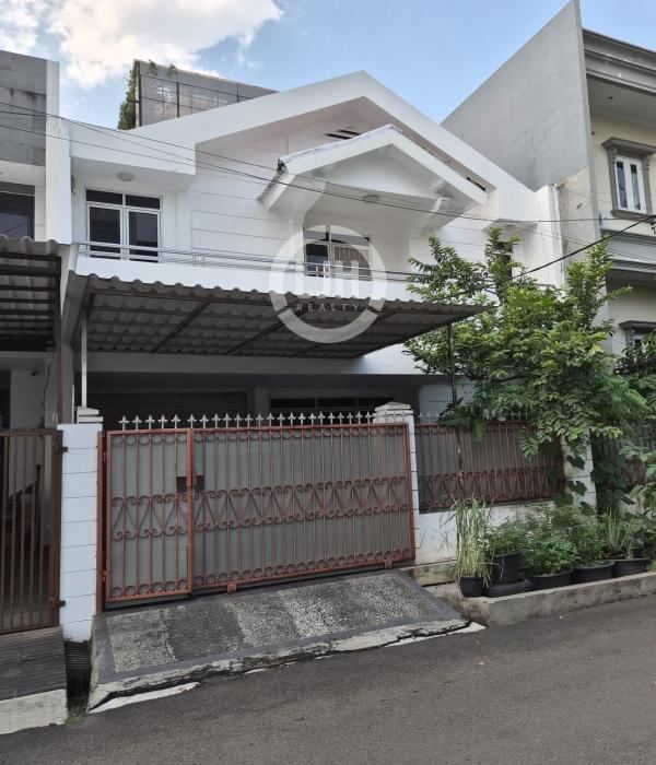 Rumah Furnished di Janur Elok, Kelapa Gading, Jakarta Utara