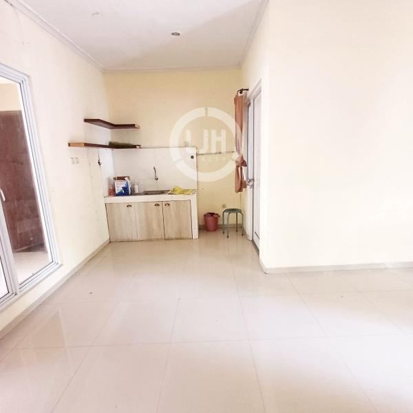 Rumah Disewakan di Perum Metland Cluster Teresta, Cakung, Jakarta Timur