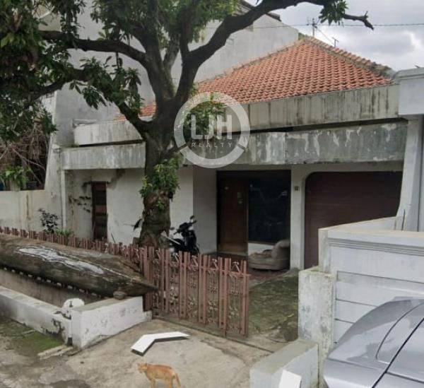 Rumah di jalan Pusponjolo Barat
