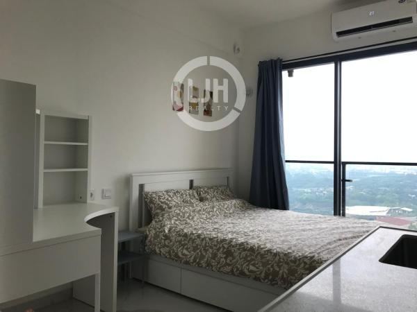 Aprtemen Studio Kondisi Baru Di Sky House BSD