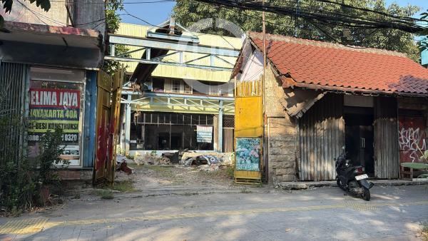 Gudang / Gedung apa adanya di Jl Pangeran Jayakarta, Mangga dua Selatan, Jakarta Pusat