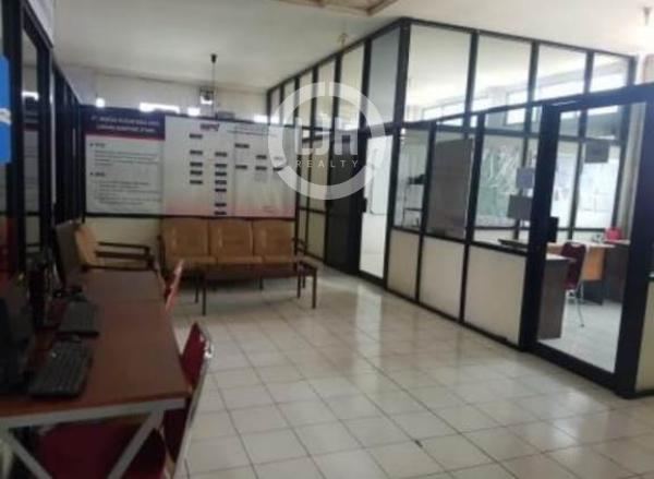 Dijual Rumah Kantor Yang Berlokasi Di Kawasan Strategis Jl. Mustang, Bandung Main Road