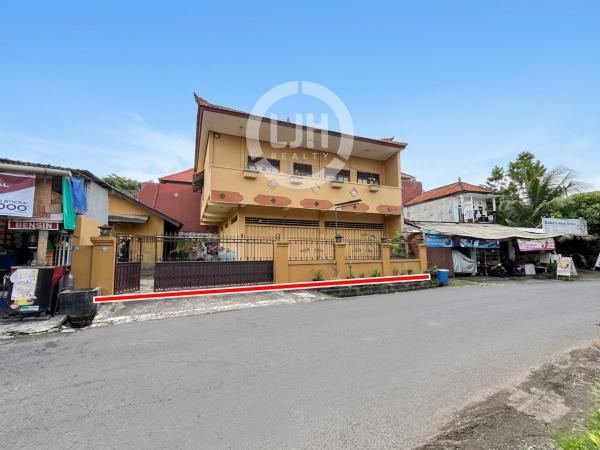 Shophouse for rent at Denpasar, strategic location, well maintained, close to Teuku Umar and Pemogan area