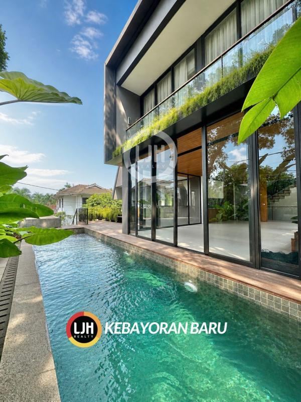 Dijual Rumah Tropicalis Aesthetic, di Kemang, Jakarta Selatan