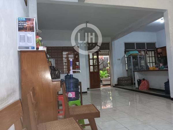 Rumah di Jalan Slamet Riyadi