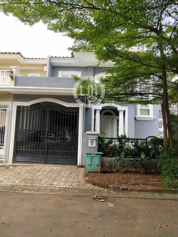 Rumah Mewah Semi Furnished di Puspita Loka BSD Dekat Eka Hospital & AEON