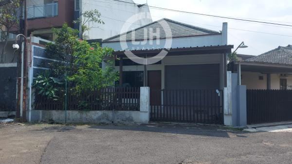 Rumah Suryalaya Barat Cijagra Bandung Baru Renovasi